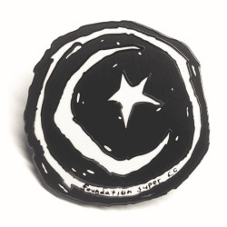 Goodies FOUNDATION PIN STAR AND MOON