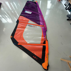 Voile Neilpryde Combat Pro Fuse 2025 4.5m² Occasion C Test Clement