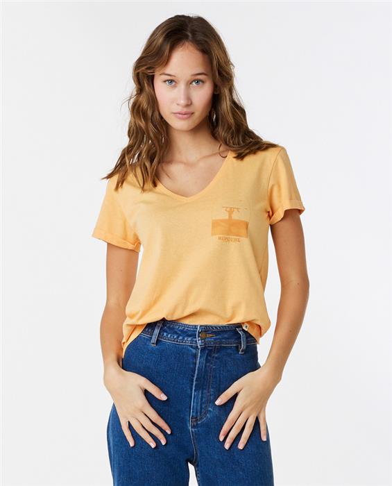 teeshirt-femme-ripcurl-re-entry-v-neck-tee-pastel-orange