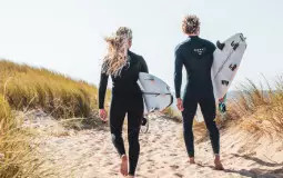 Promos Combinaisons Néoprène : surf, wing, kite et windsurf